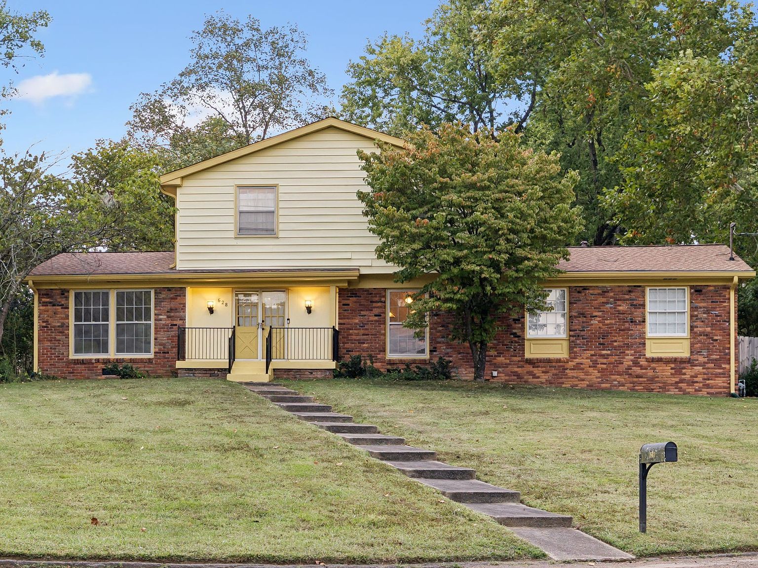 615 Harpeth Bend Dr Nashville, TN 37221 - Thumbnail 3