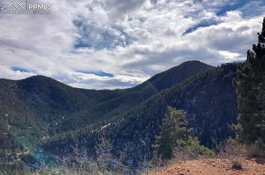 5198 Crystal Park Rd Manitou Springs, CO 80829 - Thumbnail 3