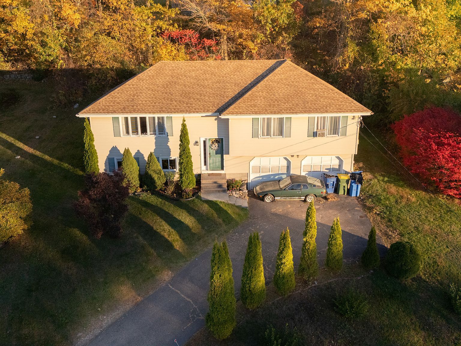 147 Sprucedale Dr Waterbury, CT 06706 - Thumbnail 3