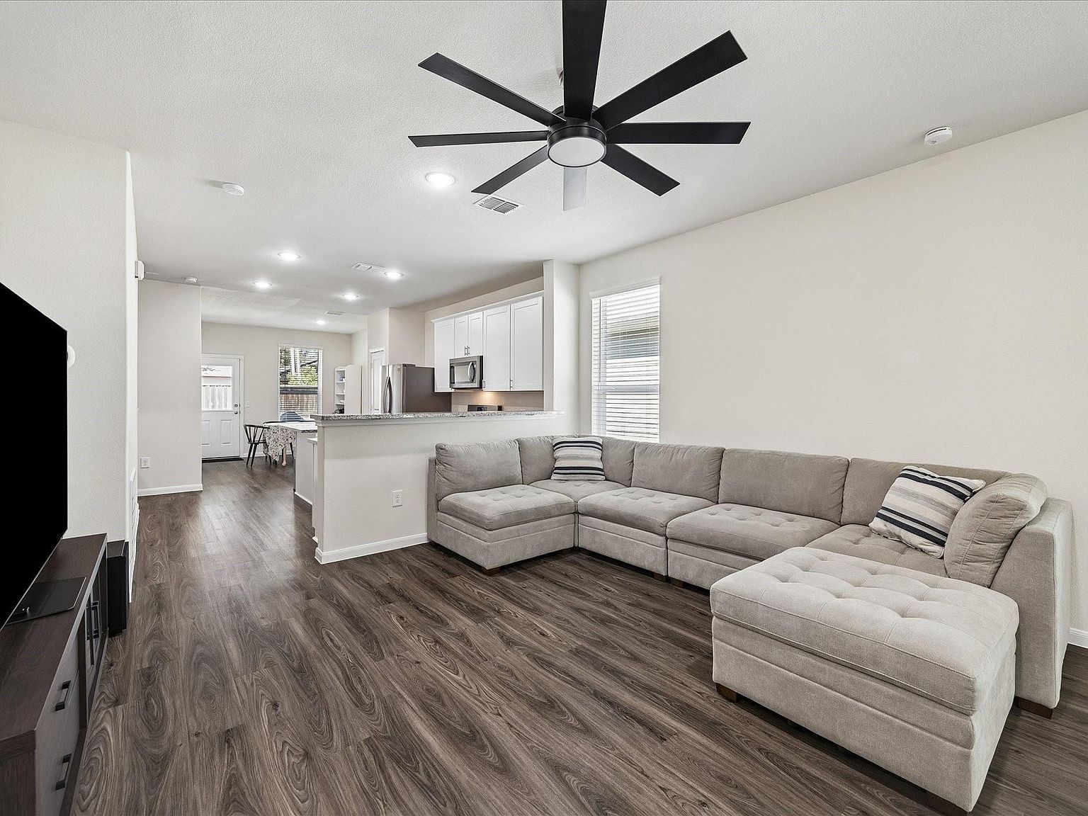 19215 Tannach Dr Tomball, TX 77375 - Thumbnail 3