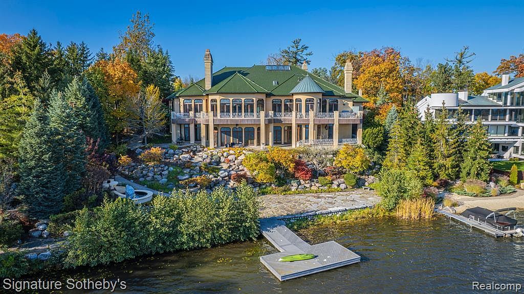 1567 Island Ln Bloomfield Hills, MI 48302 - Thumbnail 3