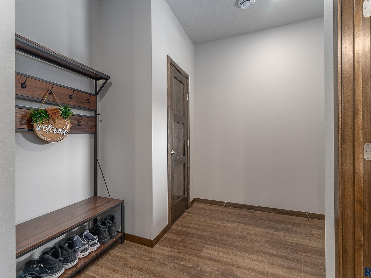 3626 E Siasconset Pl Sioux Falls, SD 57108 - Thumbnail 3