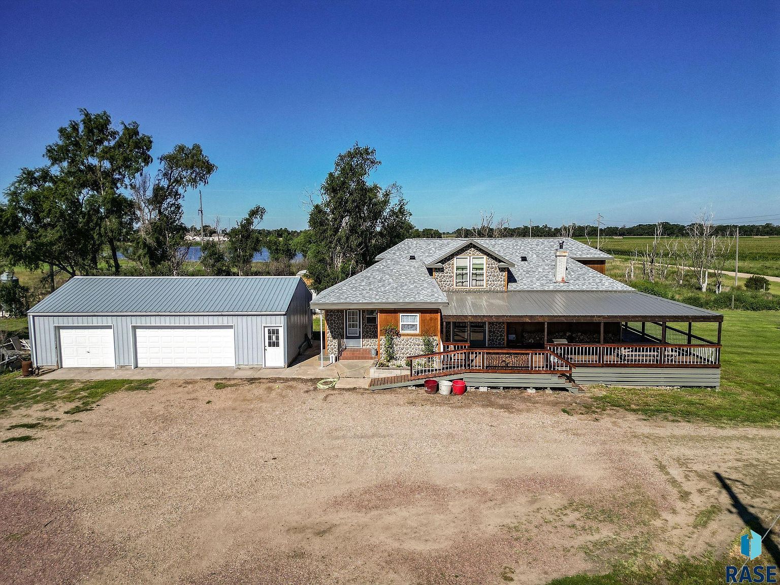 38855 254th St White Lake, SD 57368 - Thumbnail 3