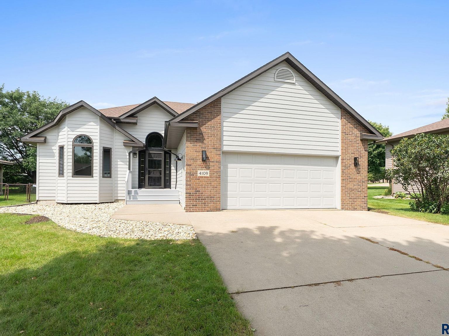 4109 S Bedford Ave Sioux Falls, SD 57103 - Thumbnail 3