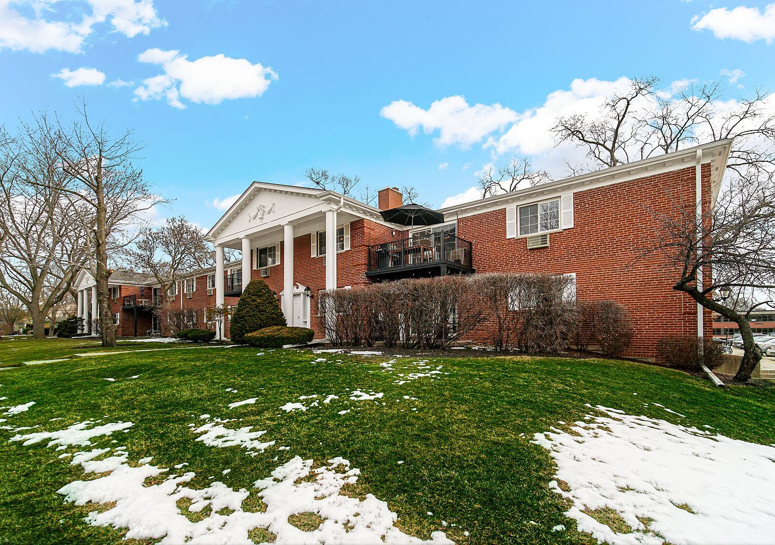 101 N Lincoln Ln APT 2A Arlington Heights, IL 60004 - Thumbnail 3