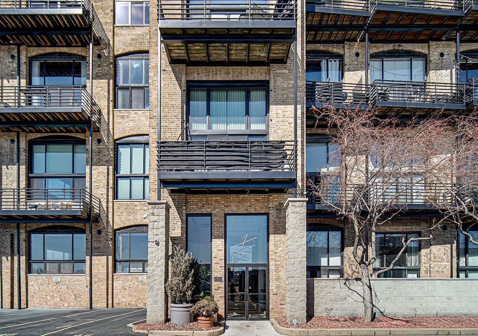 2614 N Clybourn Ave APT 102 Chicago, IL 60614 - Thumbnail 3