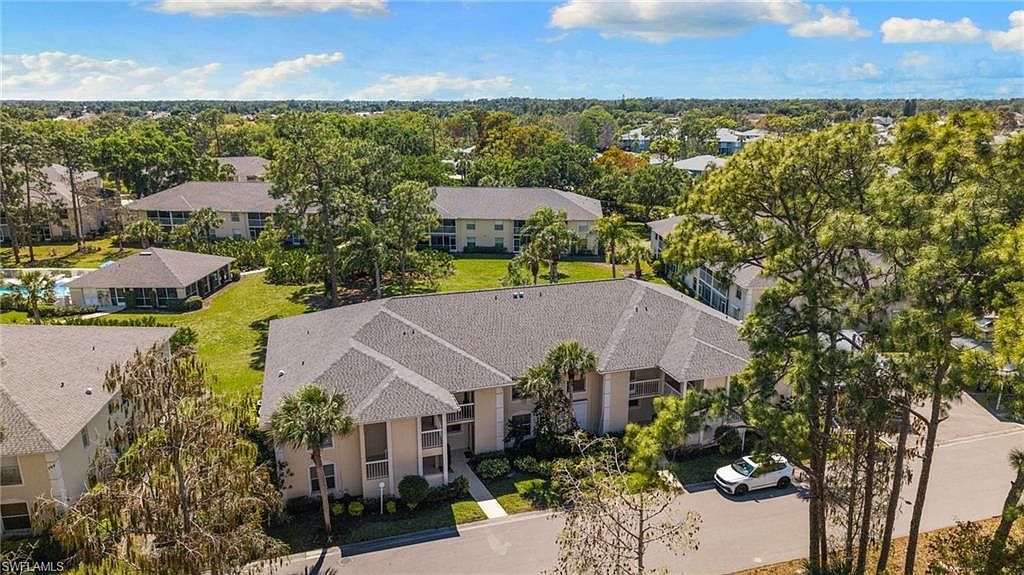 776 Landover Cir APT 104 Naples, FL 34104 - Thumbnail 3