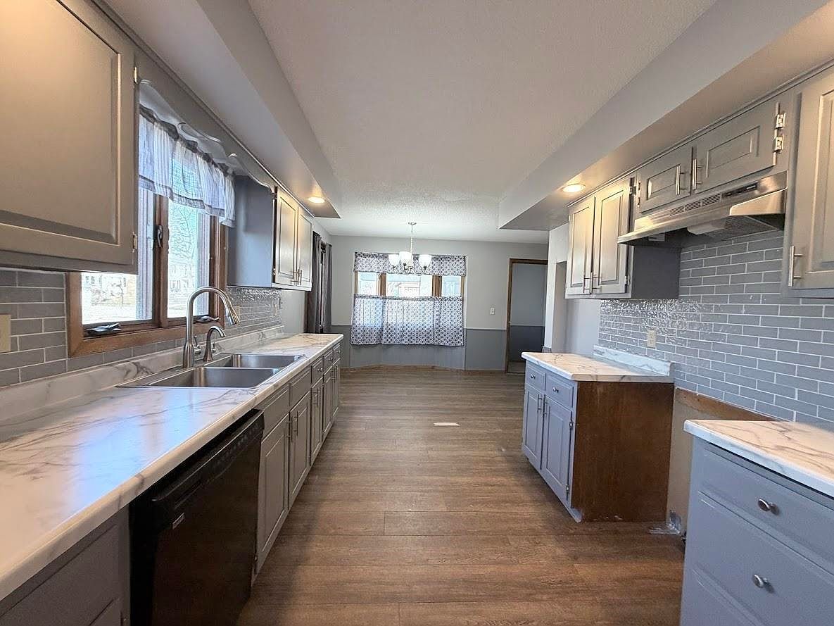 704 7th St Sibley, IA 51249 - Thumbnail 3