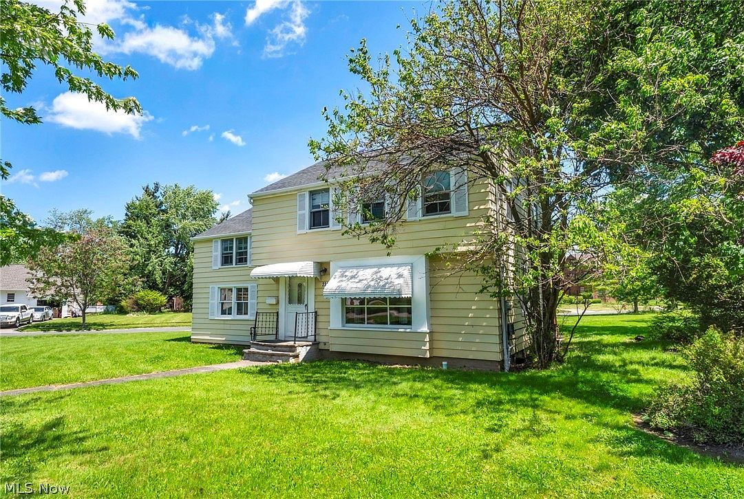 2313 N Taylor Rd Cleveland, OH 44112 - Thumbnail 3