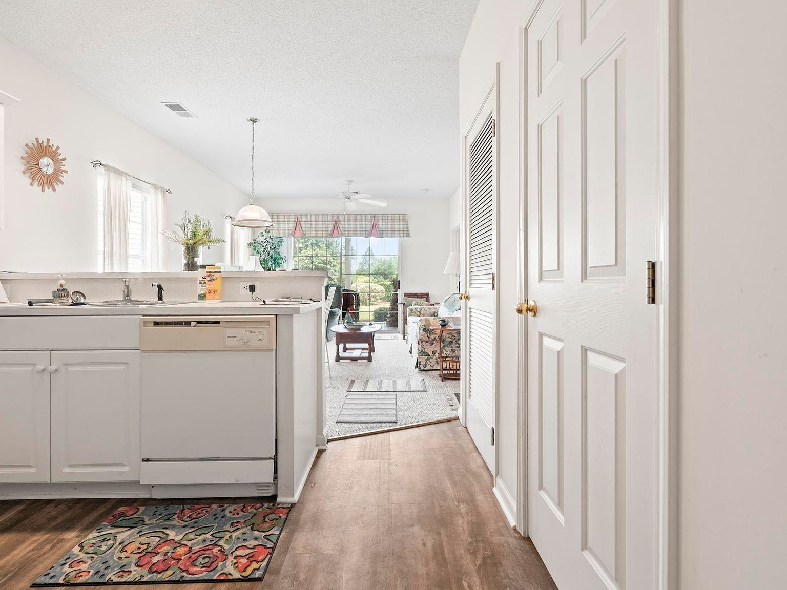 2020 Cross Gate Blvd Unit 102 Myrtle Beach, SC 29575 - Thumbnail 3