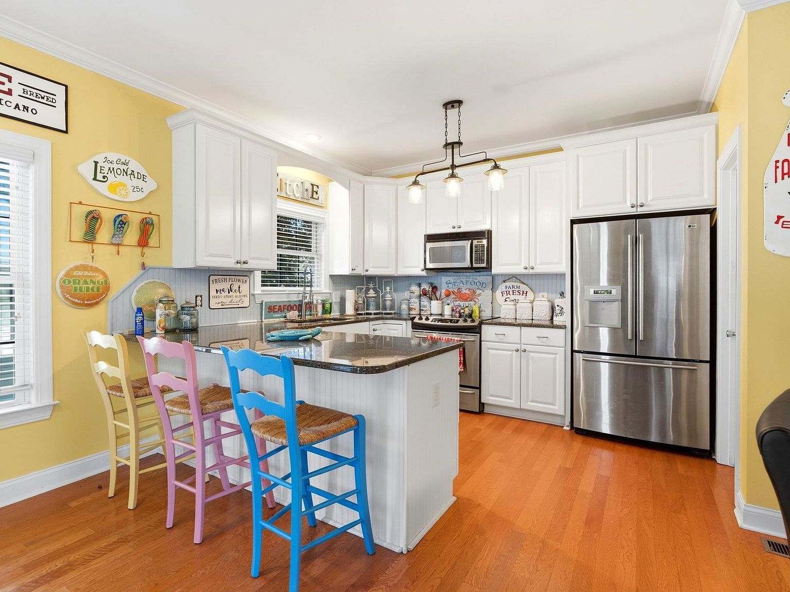 611 S Palmetto Way Surfside Beach, SC 29575 - Thumbnail 3