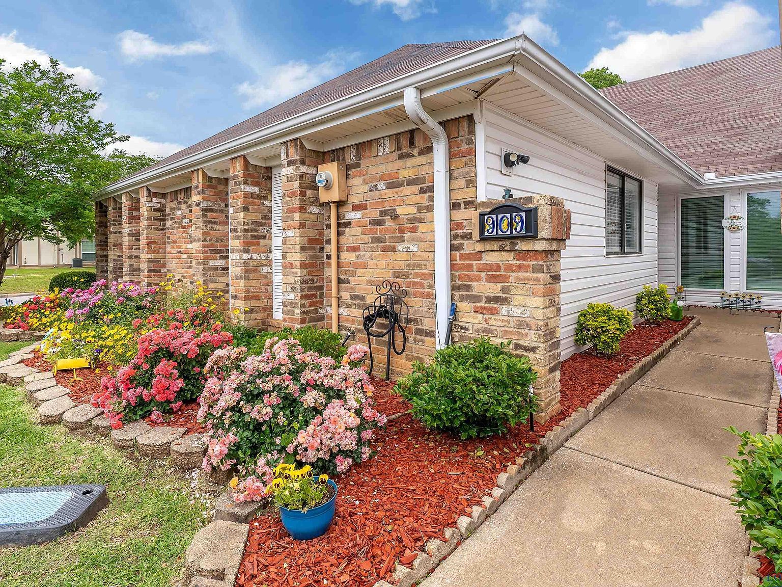 909 Towne Lake Dr Longview, TX 75601 - Thumbnail 3