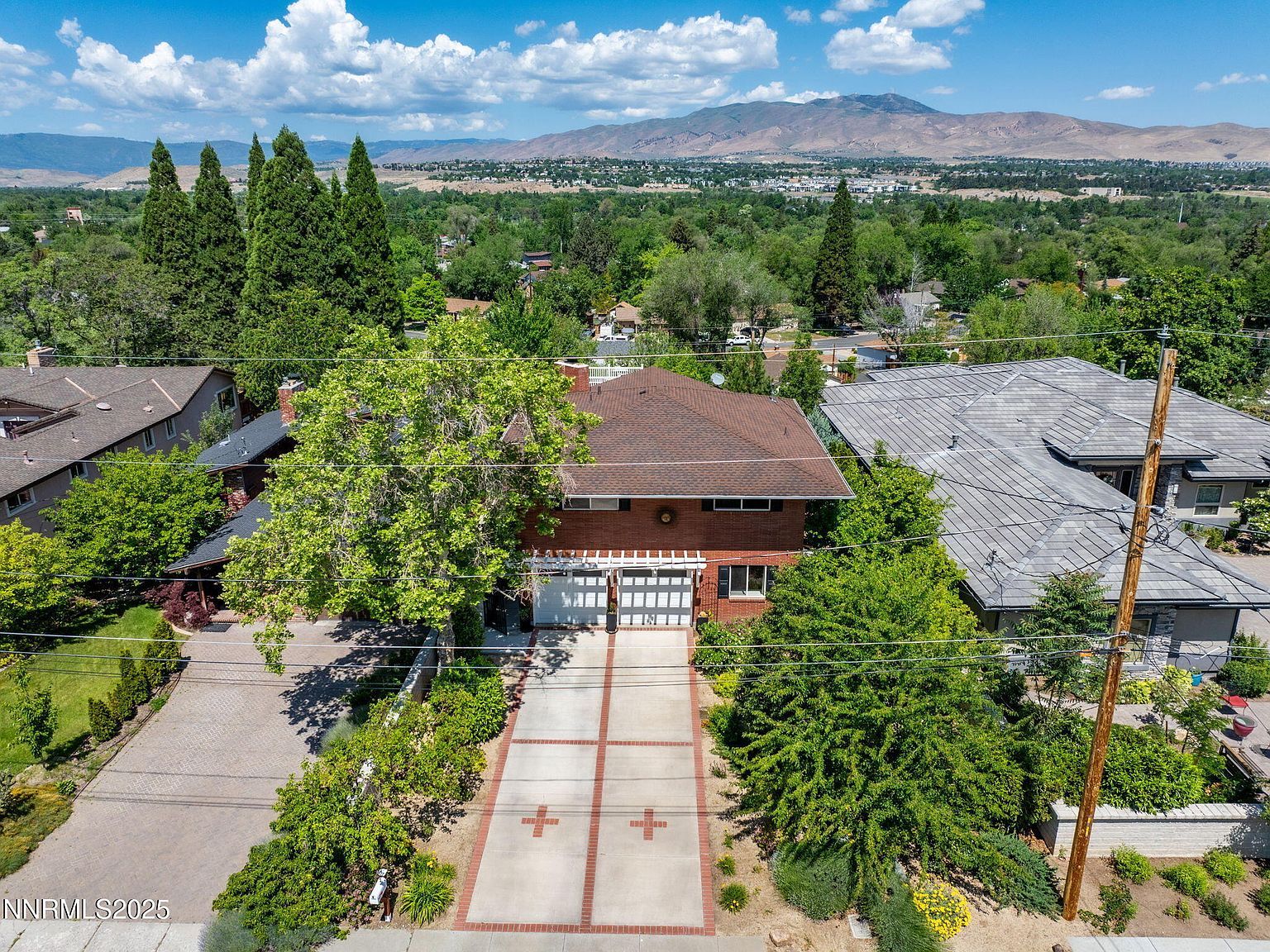 1435 Palisade Dr Reno, NV 89509 - Thumbnail 3