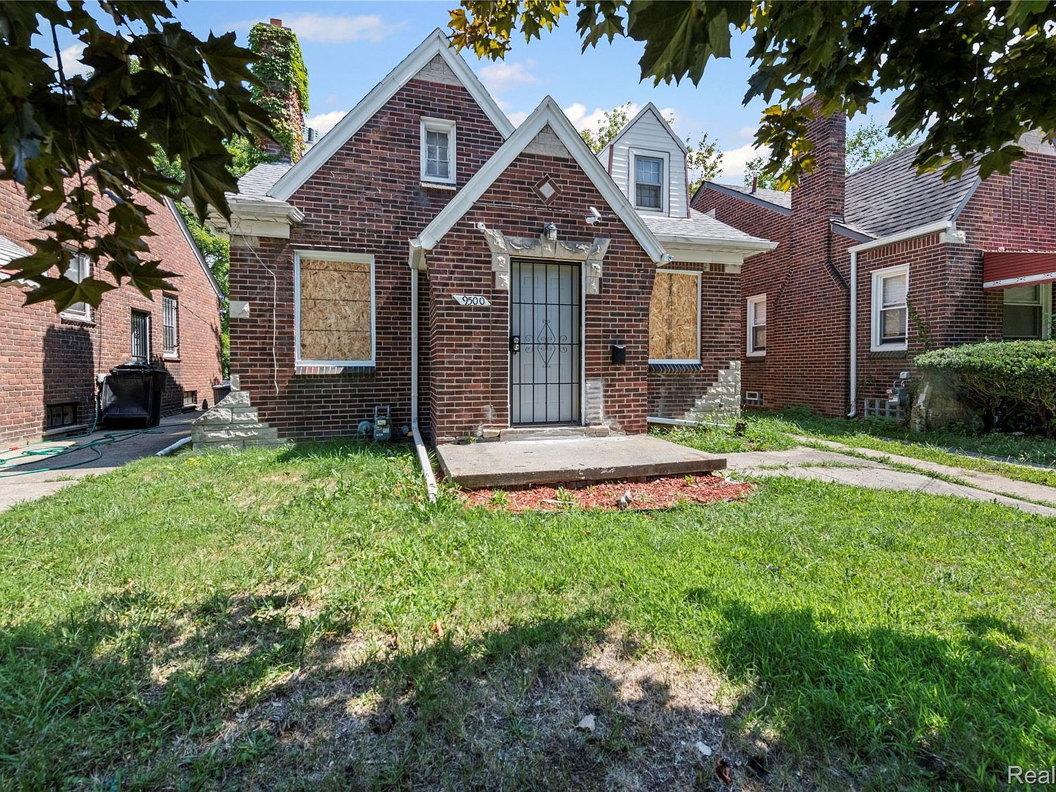 9500 Lakepointe St Detroit, MI 48224 - Thumbnail 3