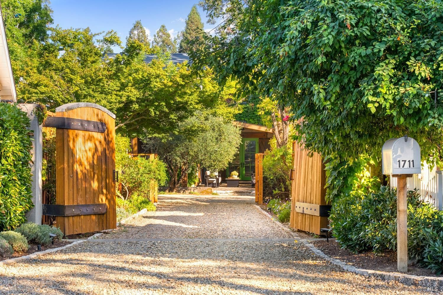 1711 Tainter St Saint Helena, CA 94574 - Thumbnail 3