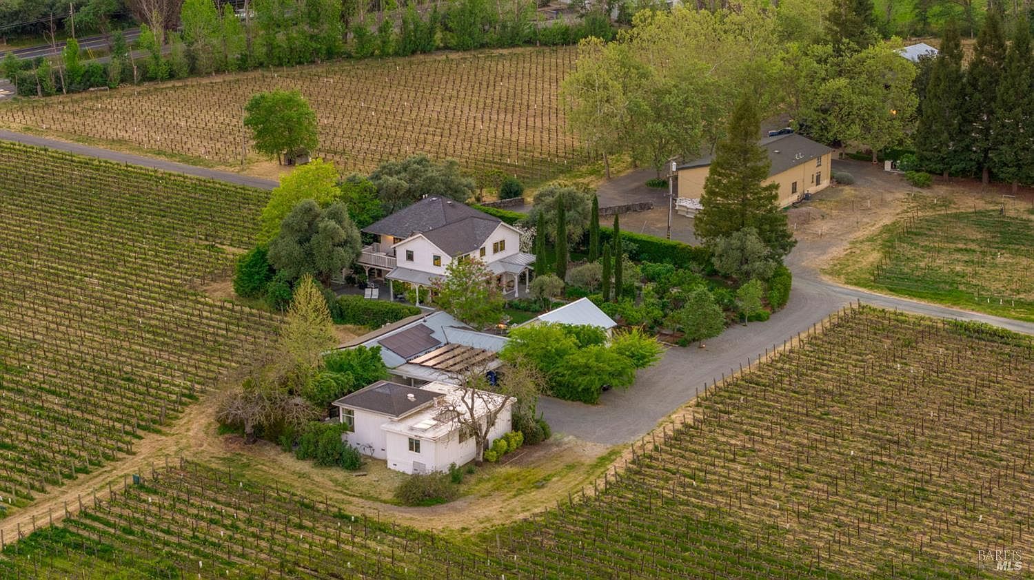 1181 York Ln Saint Helena, CA 94574 - Thumbnail 3