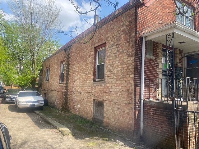 6643 S Wood St Chicago, IL 60636 - Thumbnail 3