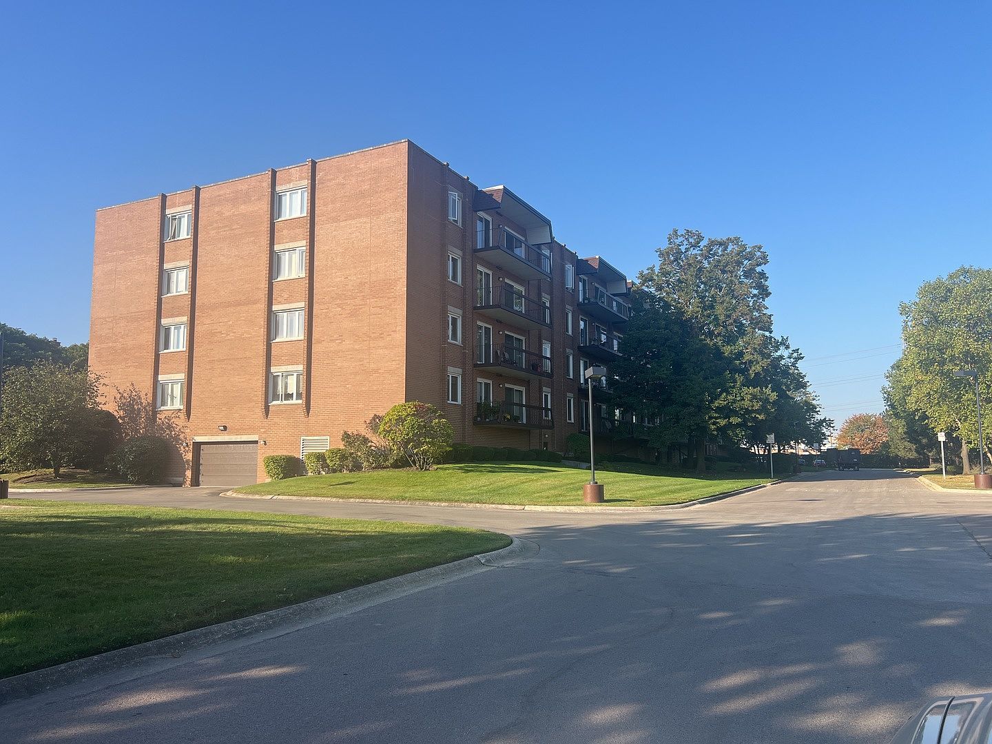 8101 W Courte Dr #D-203 Niles, IL 60714 - Thumbnail 3