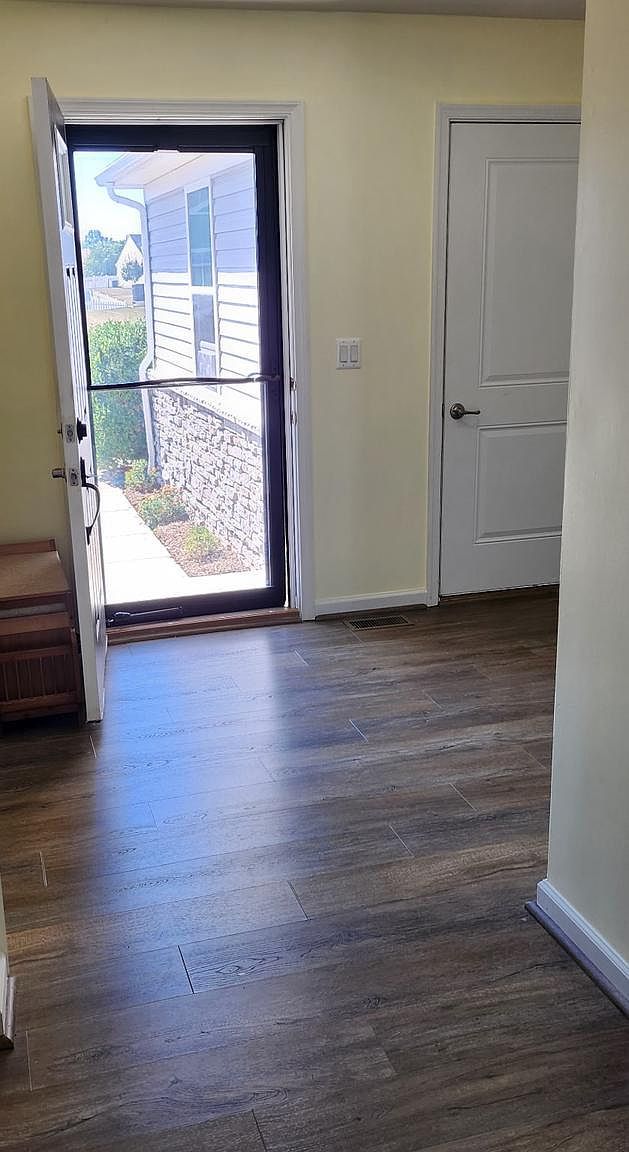 141 Norfolk Ln Martinsburg, WV 25405 - Thumbnail 3