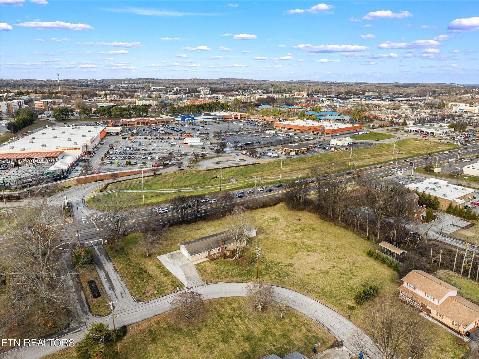 100 Essex Dr Knoxville, TN 37922 - Thumbnail 3