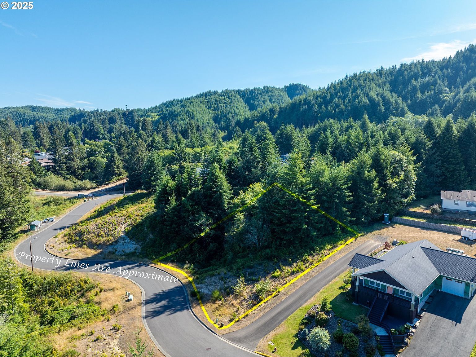 230 Foxglove Way #35 Reedsport, OR 97467 - Thumbnail 3