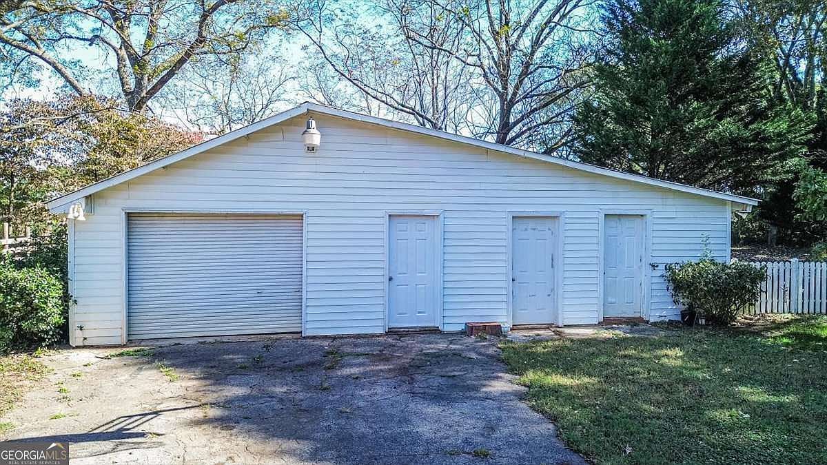 362 Sims St Maysville, GA 30558 - Thumbnail 3