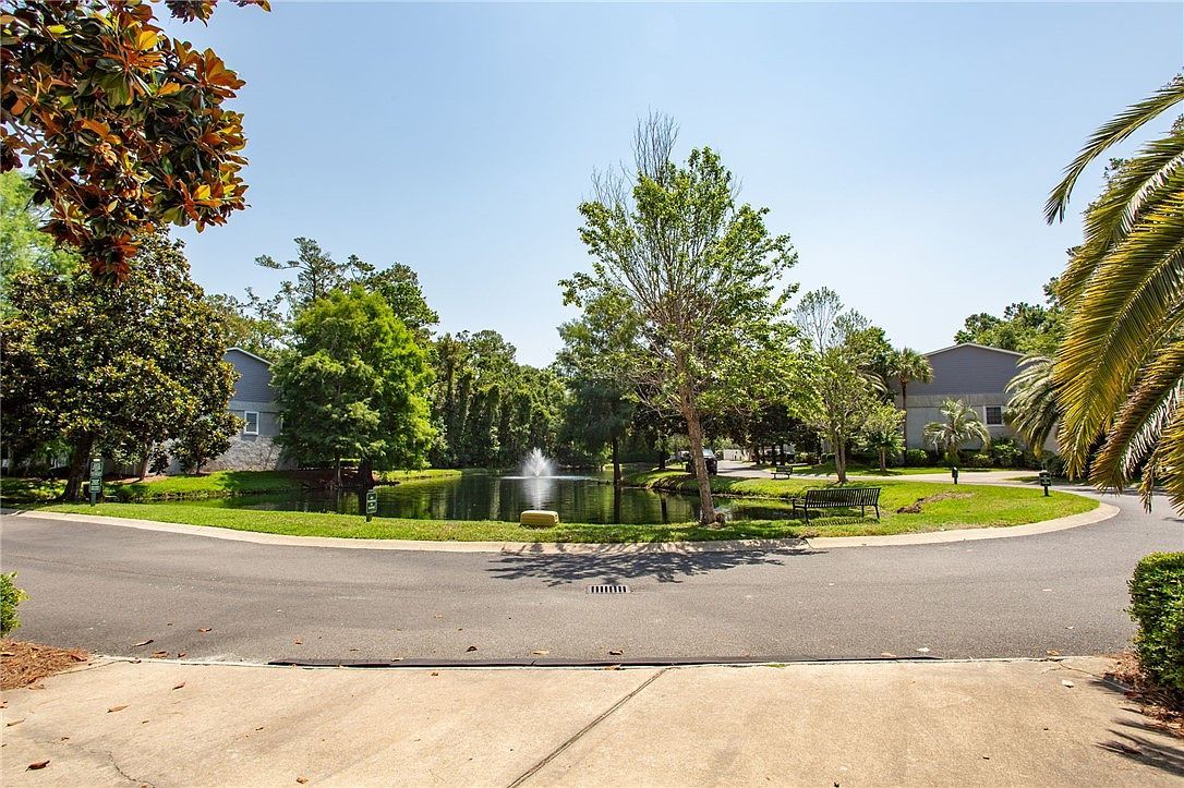 200 Salt Air Dr UNIT 139 Saint Simons Island, GA 31522 - Thumbnail 3