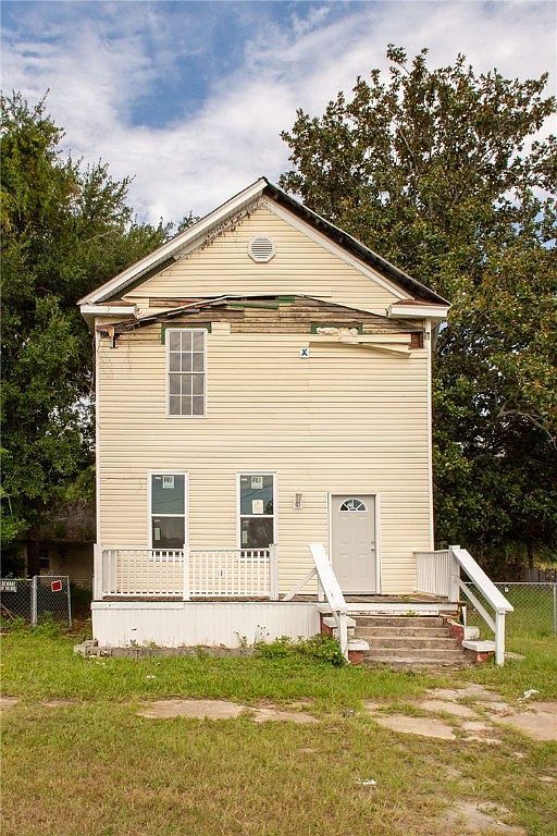 629 Remshart St Waycross, GA 31501 - Thumbnail 3