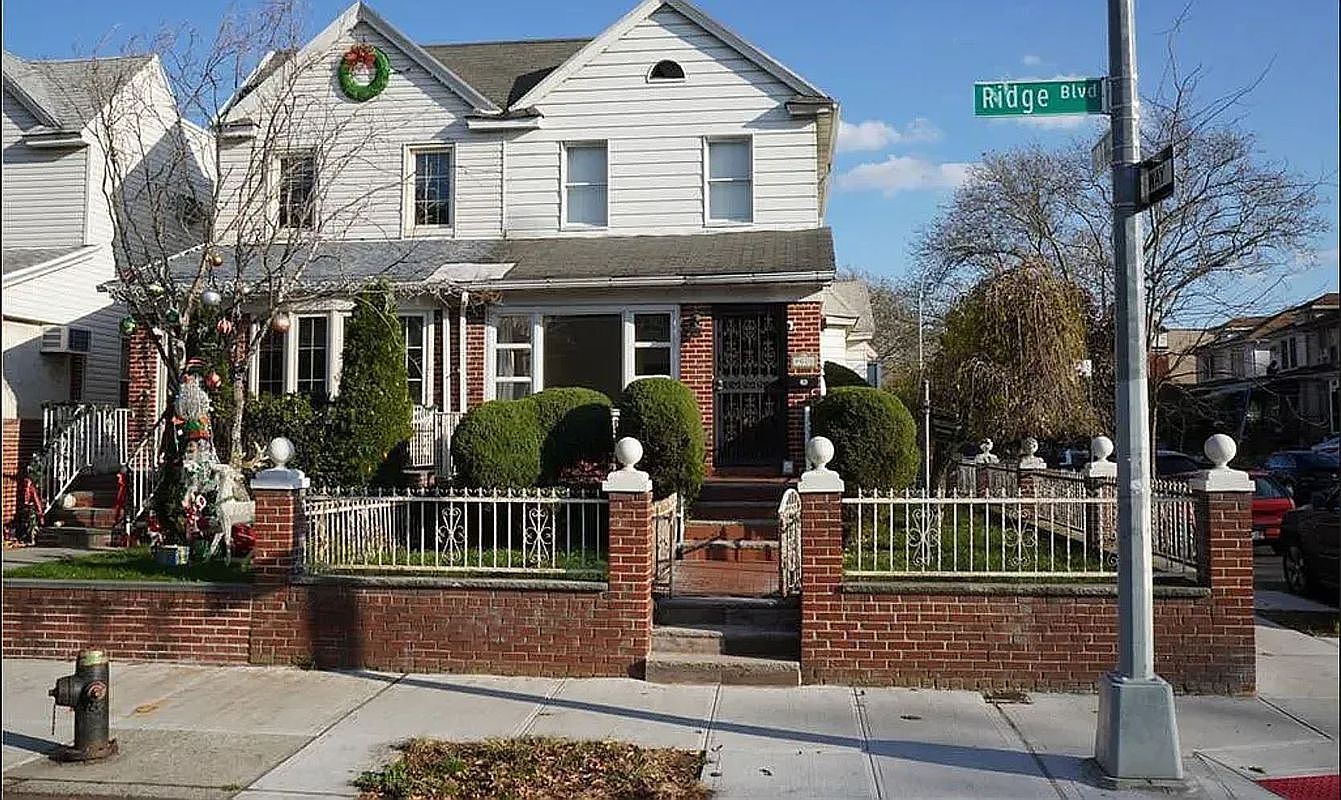 9023 Ridge Blvd Brooklyn, NY 11209 - Thumbnail 3