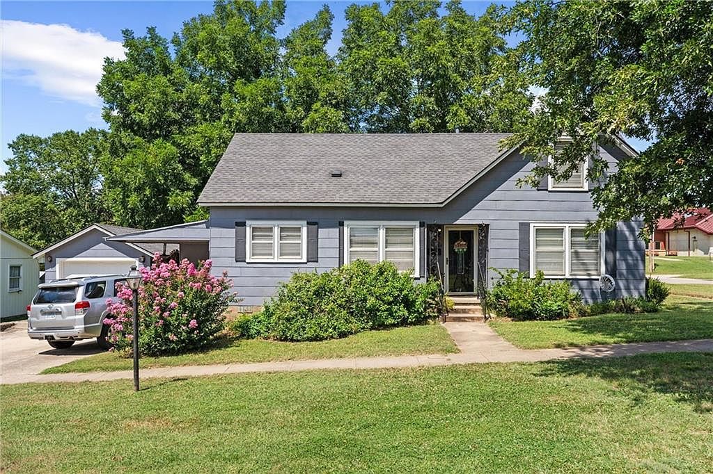 204 W Cherokee St Sedan, KS 67361 - Thumbnail 3