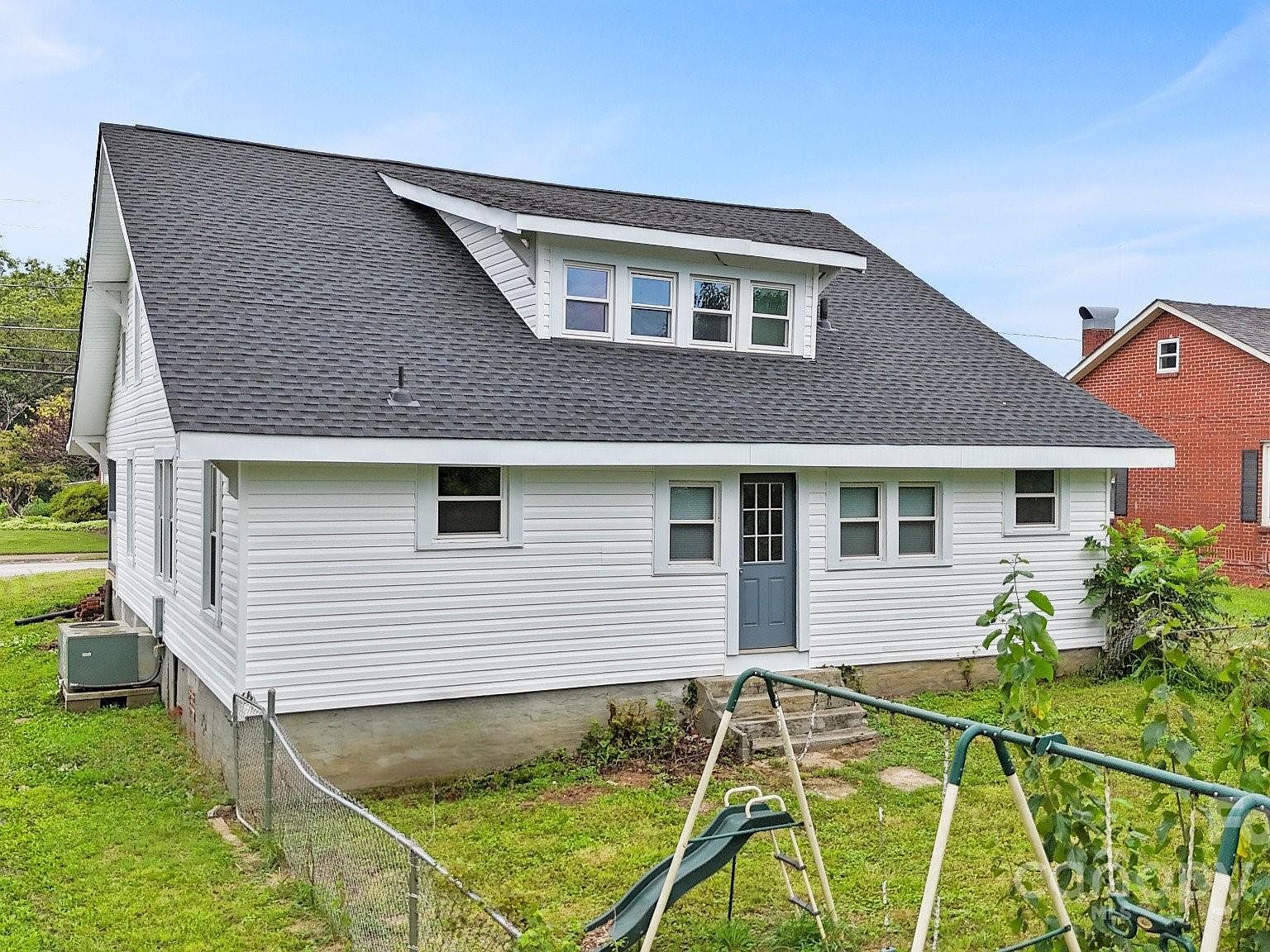 106 Virginia St SW Lenoir, NC 28645 - Thumbnail 3