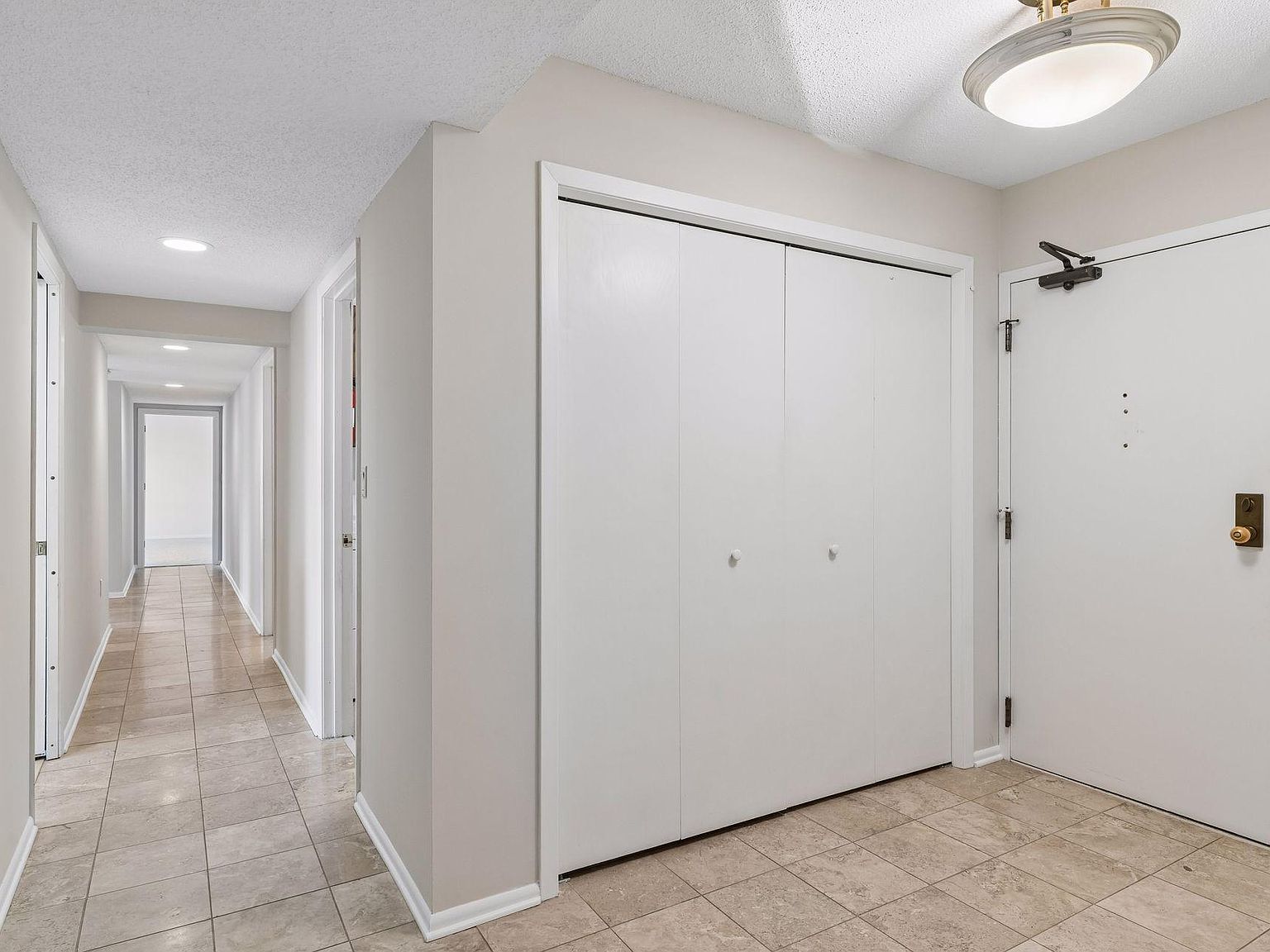 2221 Youngman Ave APT 501 Saint Paul, MN 55118 - Thumbnail 3
