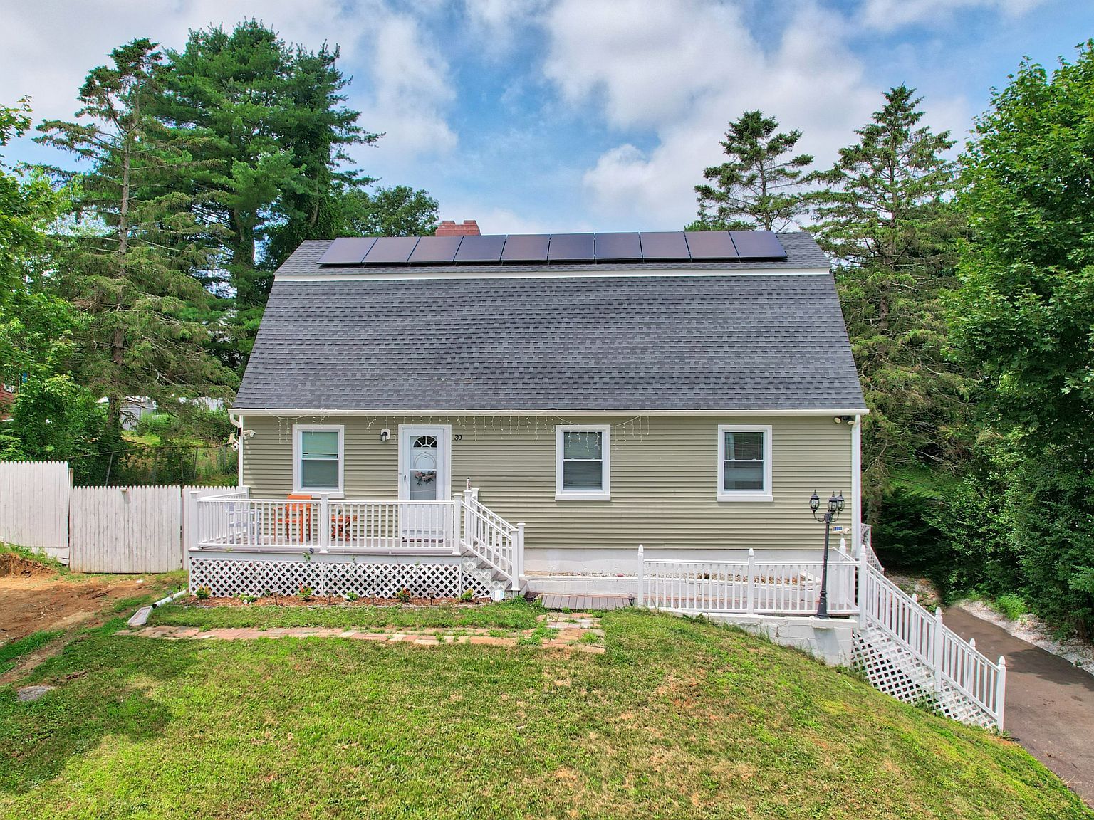 30 Warm Earth Rd Naugatuck, CT 06770 - Thumbnail 3