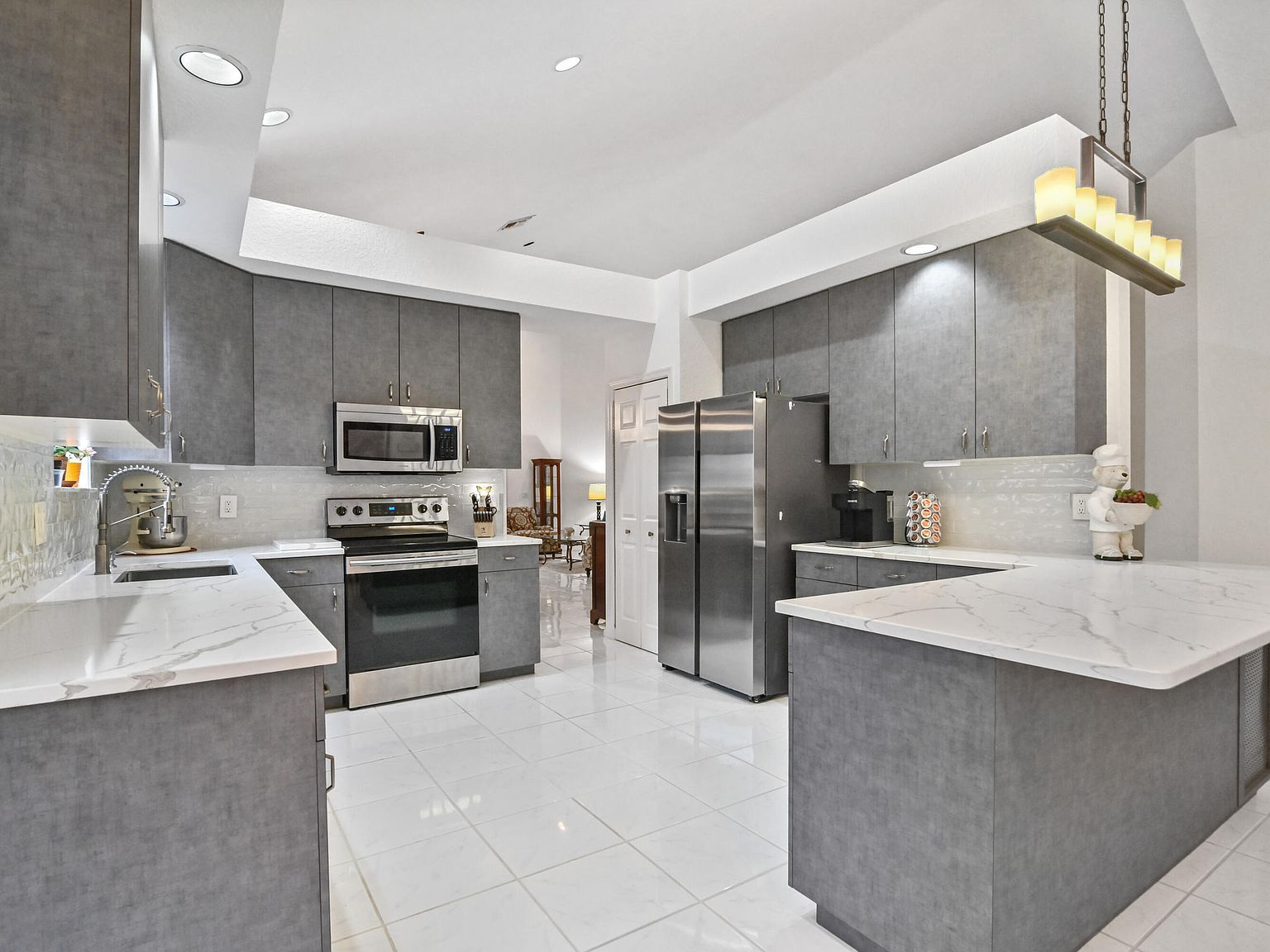 11893 Fountainside Cir Boynton Beach, FL 33437 - Thumbnail 3