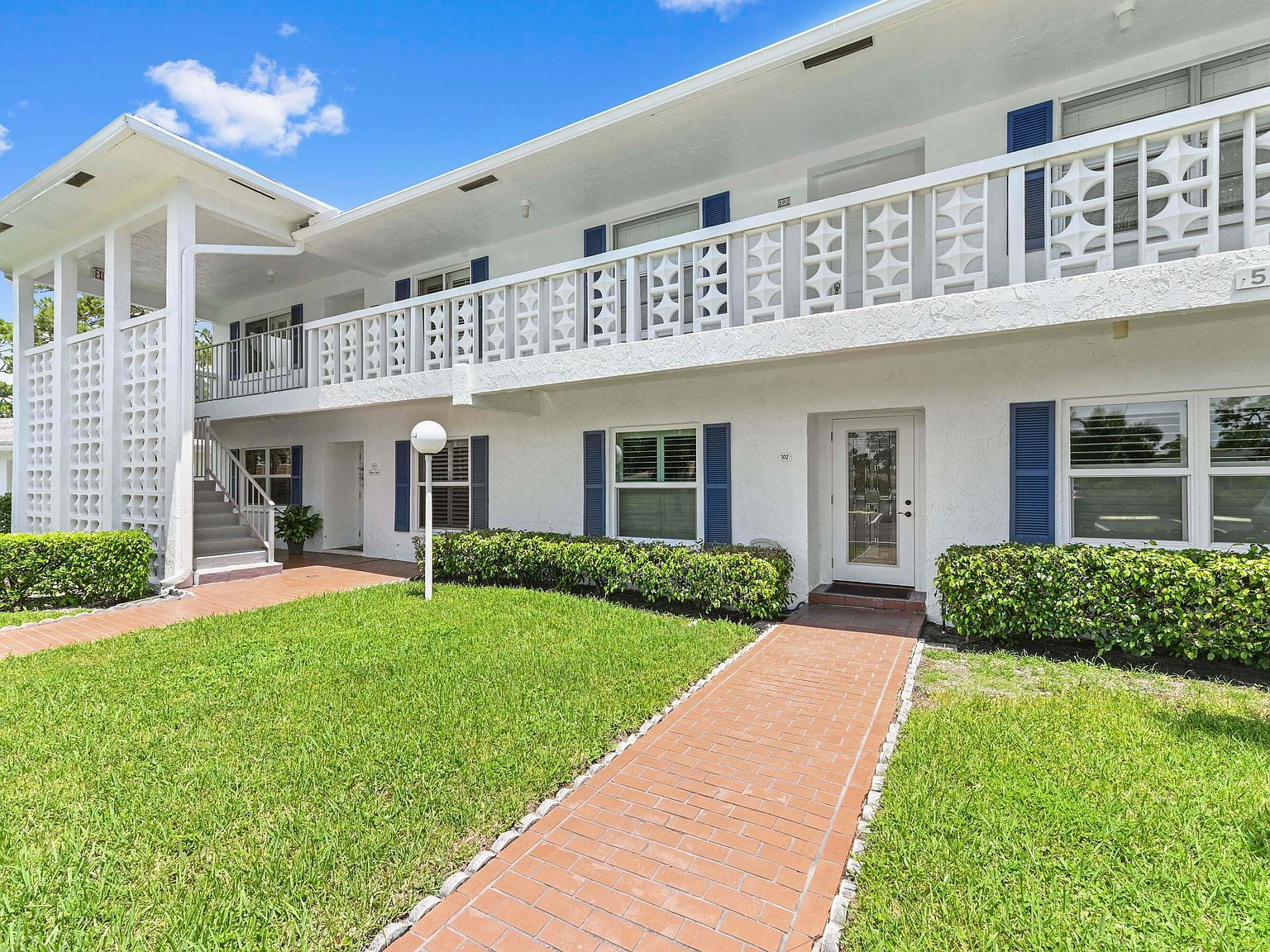 5113 Poppy Pl APT 201 Delray Beach, FL 33484 - Thumbnail 3