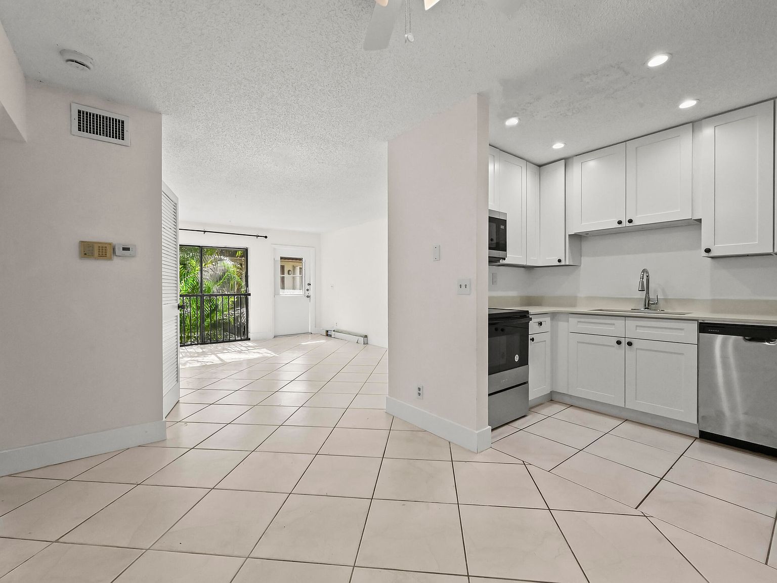 11392 Royal Palm Blvd #11392 Coral Springs, FL 33065 - Thumbnail 3