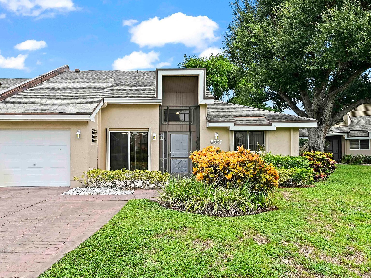 6907 Fountains Cir Lake Worth, FL 33467 - Thumbnail 3