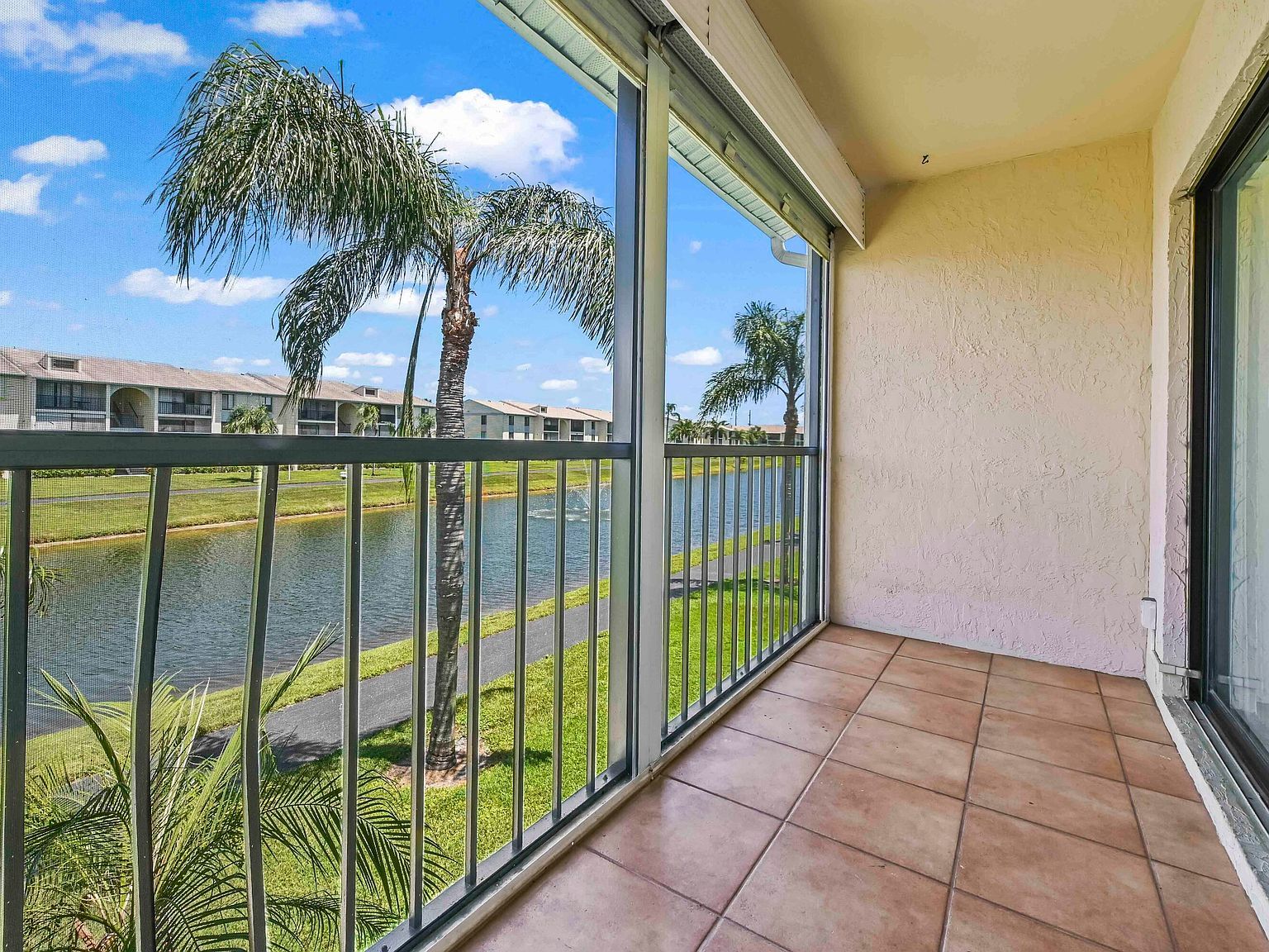 1103 Green Pine Blvd APT C2 West Palm Beach, FL 33409 - Thumbnail 3