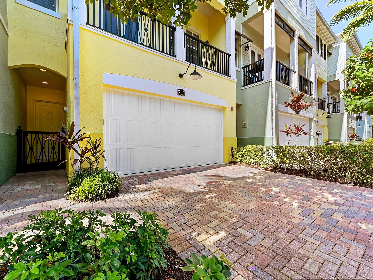 217 N Latitude Cir Delray Beach, FL 33483 - Thumbnail 3