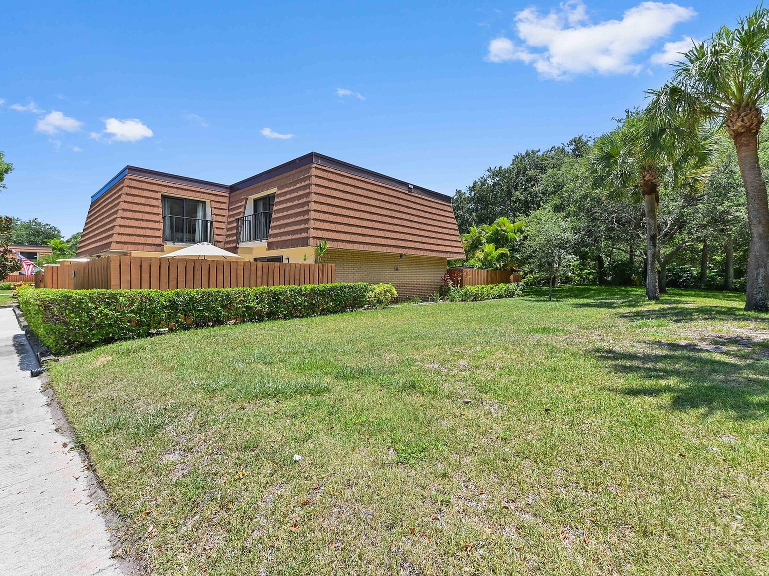 3073 30th Ct Jupiter, FL 33477 - Thumbnail 3