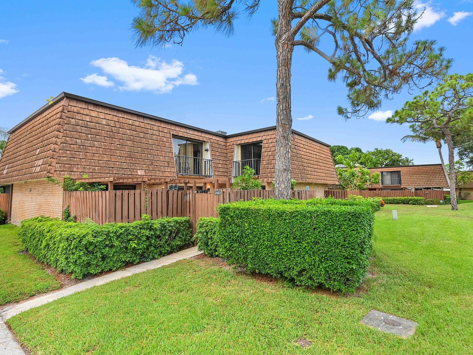 2423 24th Ln Greenacres, FL 33463 - Thumbnail 3