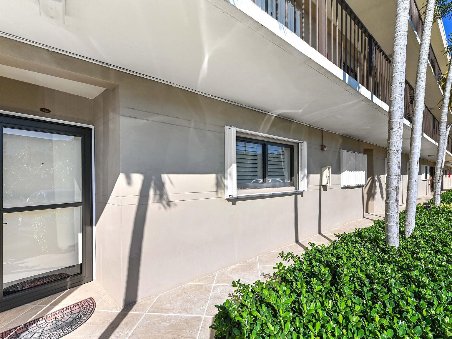 3605 S Ocean Blvd APT 122 South Palm Beach, FL 33480 - Thumbnail 3