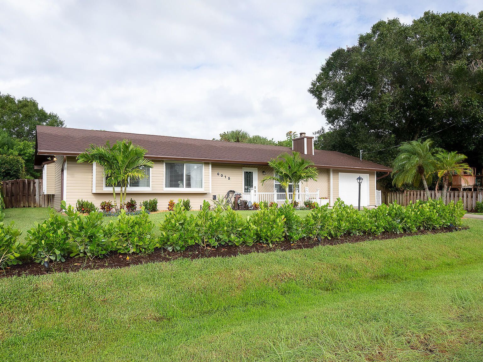 6015 Seagrape Dr Fort Pierce, FL 34982 - Thumbnail 3