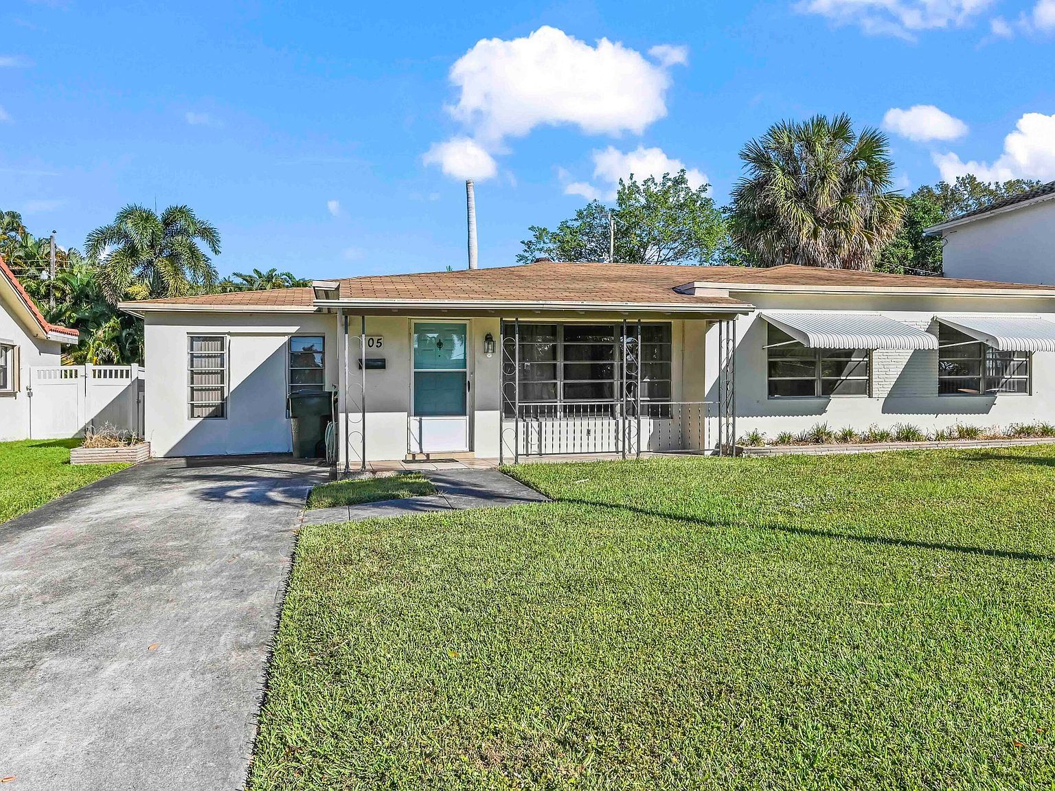 105 NE 2nd Pl Dania, FL 33004 - Thumbnail 3