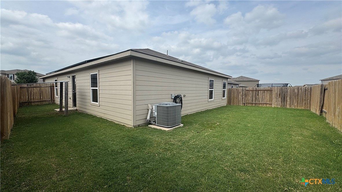 721 Yearwood Ln UNIT 45-E Jarrell, TX 76537 | Condominium