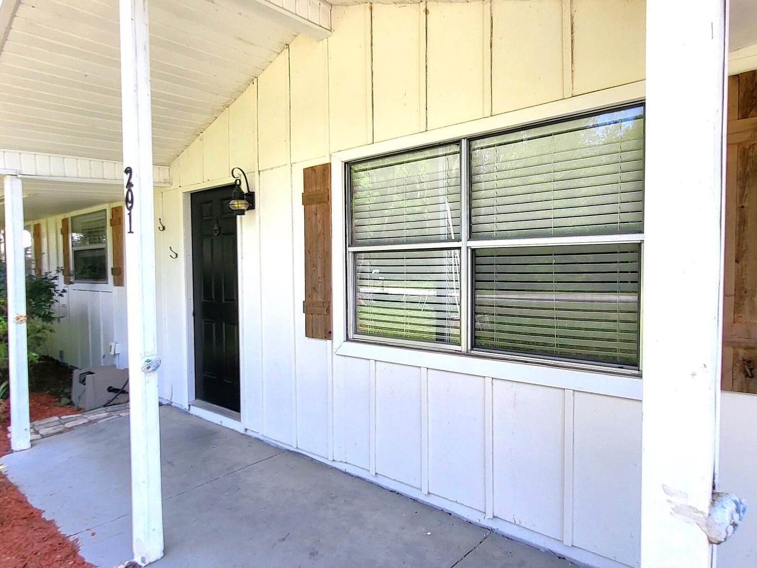 201 Harbor Dr Palatka, FL 32177 - Thumbnail 3