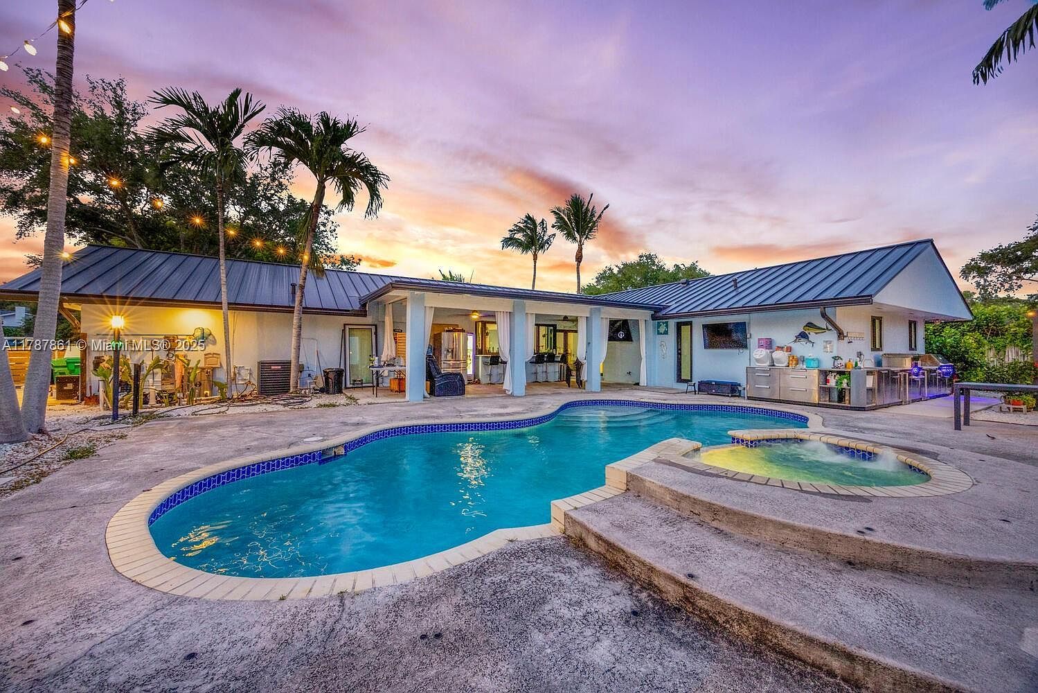 7864 SW 179th Ter Palmetto Bay, FL 33157 - Thumbnail 3