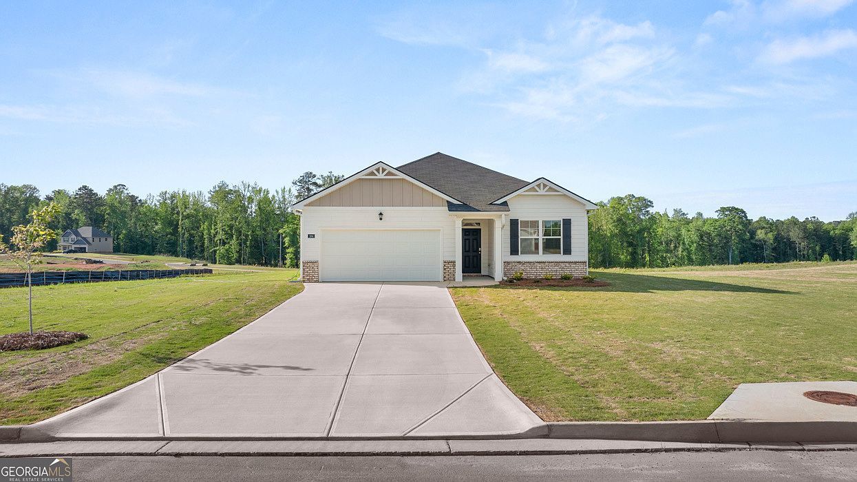 135 Townsend Ct Griffin, GA 30224 - Thumbnail 3