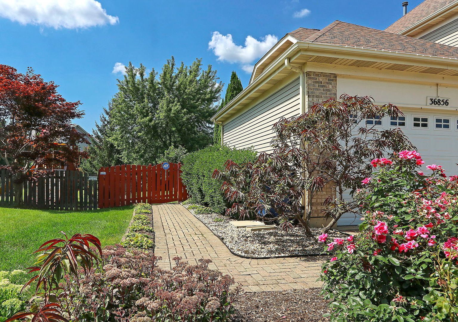 36856 N Deer Trail Dr Lake Villa, IL 60046 - Thumbnail 3