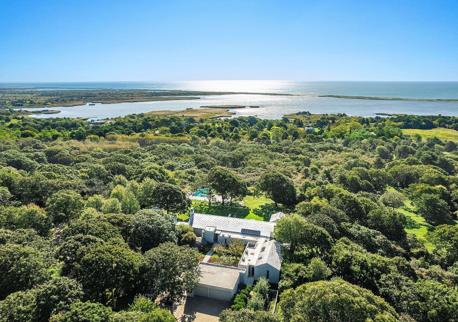 8 Snail Rd Chilmark, MA 02535 - Thumbnail 3